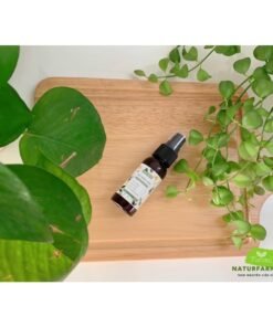 Xịt khử mùi hôi nách, hôi chân chiết xuất hoa cúc thảo mộc 30ml 12 thaomoc5